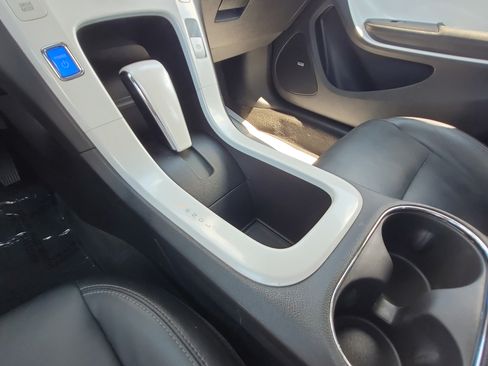 Used 2015 Chevrolet Volt Premium w/ Premium Trim Package FWD image 22