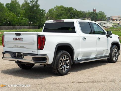 Used 2022 GMC Sierra 1500 SLT RWD image 6
