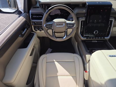 New 2026 GMC Yukon XL Denali w/ Denali Reserve Package AWD/4WD image 30