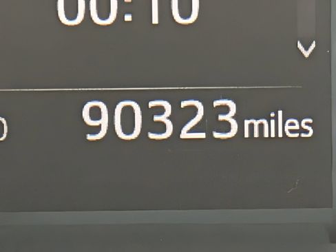 Used 2020 Toyota 4Runner 4WD image 17