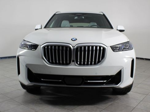New 2026 BMW X5 xDrive40i w/ Climate Comfort Package image 6