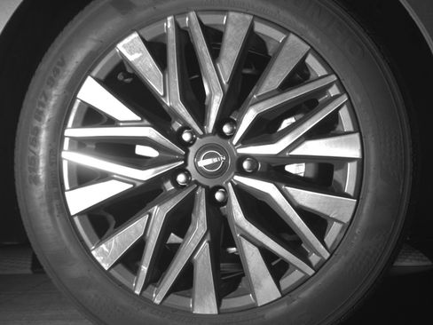 Used 2025 Nissan Altima 2.5 SV image 13