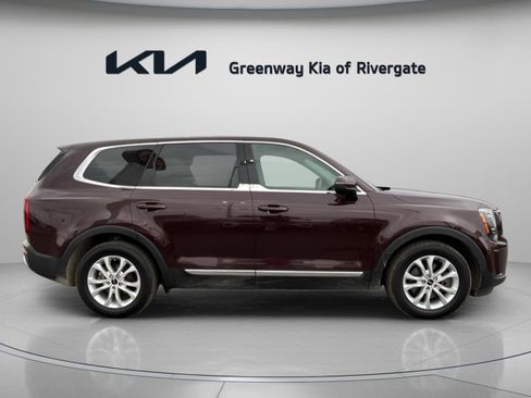 Used 2022 Kia Telluride LX image 8