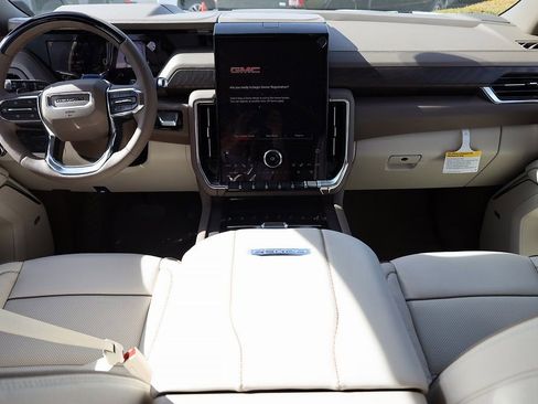 New 2026 GMC Yukon XL Denali w/ Advanced Technology Package AWD/4WD image 20