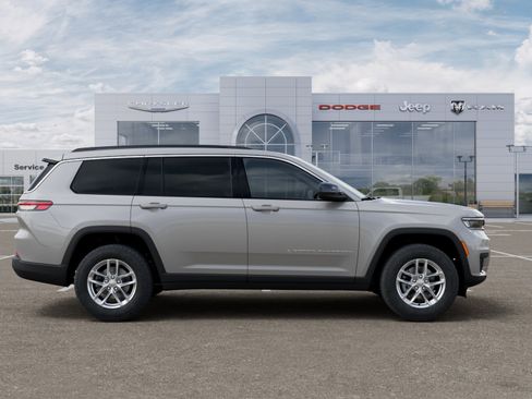 New 2026 Jeep Grand Cherokee L Laredo AWD/4WD image 47