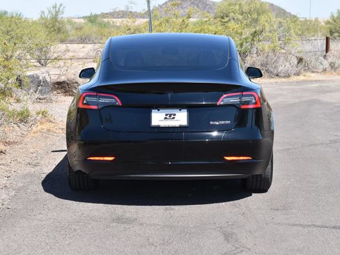 Used 2022 Tesla Model 3 Performance AWD/4WD image 4