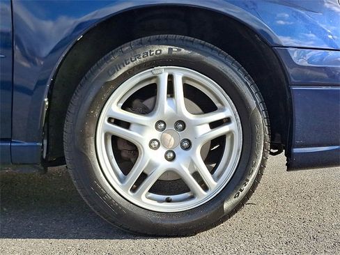 Used 2005 Subaru Impreza RS image 9