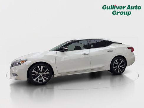 Used 2018 Nissan Maxima Platinum FWD image 2