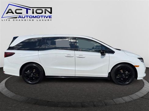 Used 2024 Honda Odyssey EX-L image 8