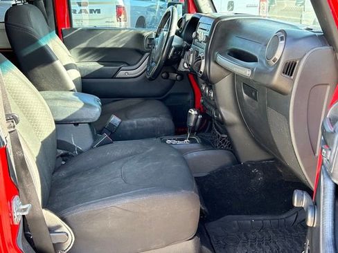 Used 2017 Jeep Wrangler Sport w/ Connectivity Group image 13