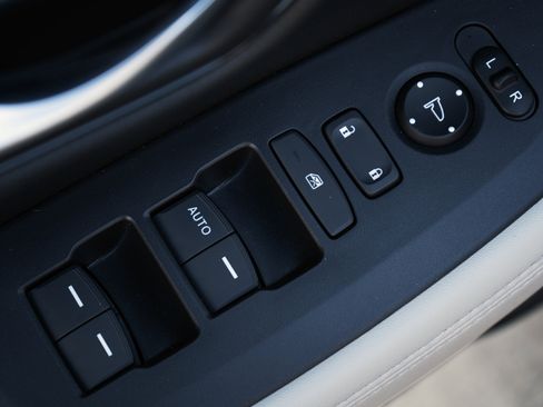 Used 2026 Honda HR-V LX image 38