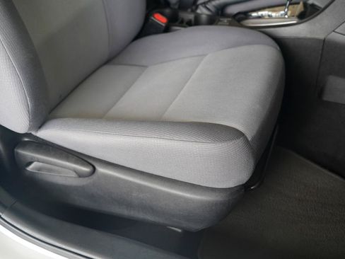 Used 2015 Toyota Corolla L FWD image 29