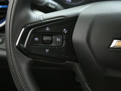 Used 2024 Chevrolet Trax LS FWD image 14