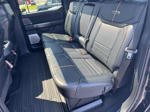 Used 2023 Ford F250 Platinum AWD/4WD image 6