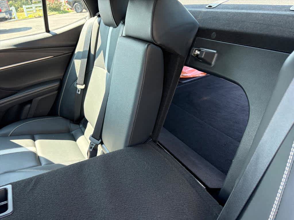 Used 2026 Toyota Camry SE w/ Convenience Package FWD image 8