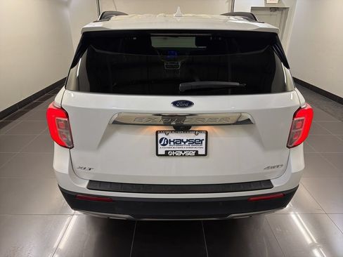 Used 2023 Ford Explorer XLT w/ Equipment Group 202A AWD/4WD image 5