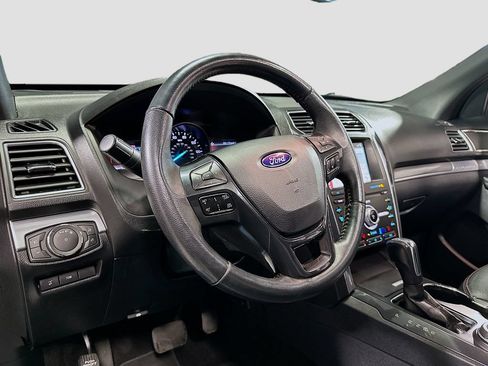 Used 2019 Ford Explorer Sport w/ Equipment Group 401A AWD/4WD image 12