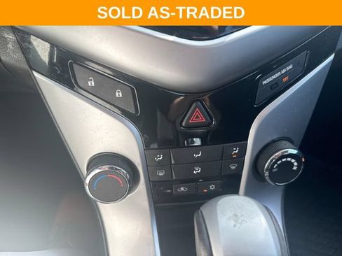 Used 2014 Chevrolet Cruze LT FWD image 18