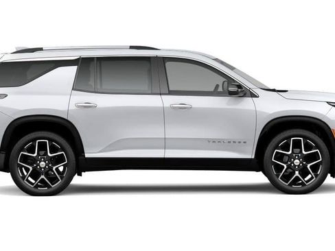 New 2026 Chevrolet Traverse High Country w/ LPO, Floor Liner Package FWD image 30