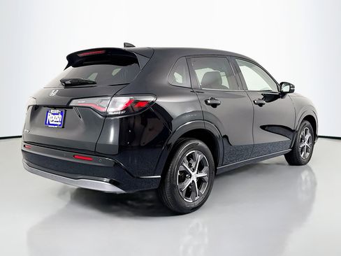 Certified 2024 Honda HR-V EX-L image 5
