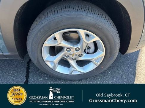 New 2026 Chevrolet Trax LS w/ LS Convenience Package FWD image 20
