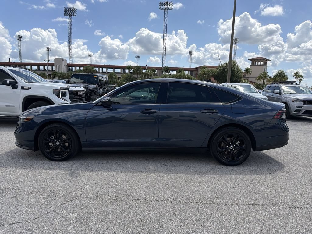 Used 2025 Honda Accord SE image 7