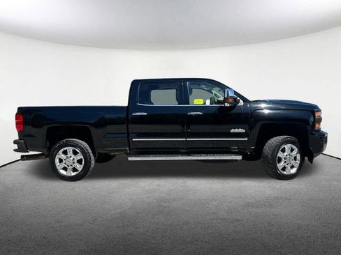 Used 2017 Chevrolet Silverado 2500 High Country AWD/4WD image 18