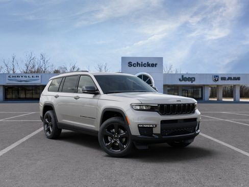 New 2025 Jeep Grand Cherokee L Limited w/ Luxury Tech Group II AWD/4WD image 35