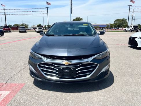 Used 2019 Chevrolet Malibu LS FWD image 2