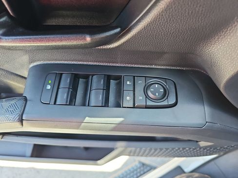 Used 2024 Toyota Tacoma SR AWD/4WD image 28