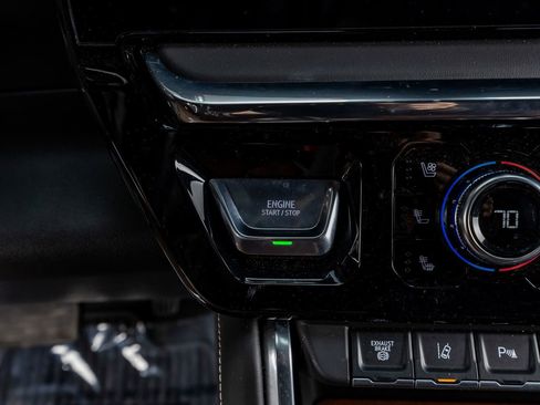 Used 2025 GMC Sierra 2500 Denali Ultimate w/ Max Trailering Package image 23