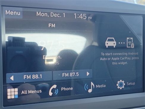 New 2025 Hyundai Elantra SE image 11