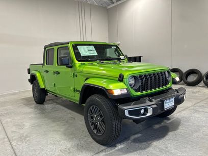 New 2026 Jeep Gladiator Sport