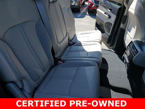 Used 2023 Jeep Wagoneer Series III w/ Preferred Equipment Group image 11