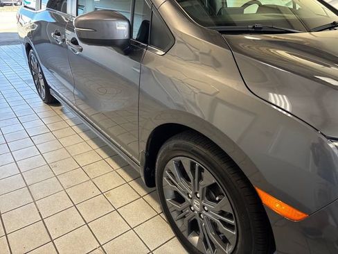 Certified 2026 Honda Odyssey Touring image 23