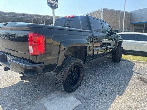 Used 2018 Chevrolet Silverado 1500 LTZ Z71 w/ LTZ Plus Package AWD/4WD image 4