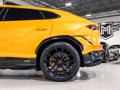 Used 2024 Lamborghini Urus S AWD/4WD image 16