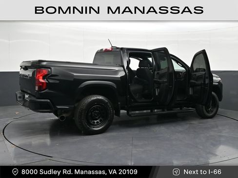 Used 2024 Chevrolet Colorado W/T image 34