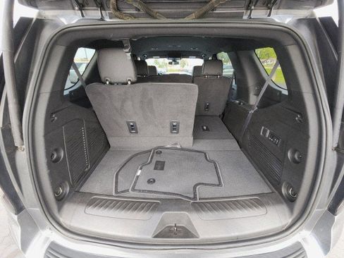 Used 2022 Chevrolet Tahoe LT w/ Luxury Package image 21