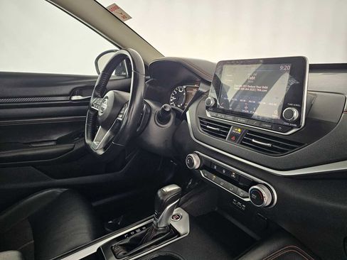 Used 2020 Nissan Altima 2.5 SR image 11