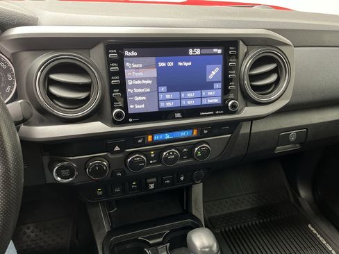 Used 2020 Toyota Tacoma TRD Sport w/ TRD Premium Sport Package image 17