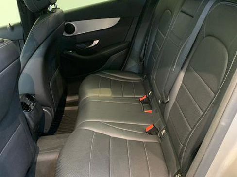 Used 2019 Mercedes-Benz GLC 300 4MATIC image 38