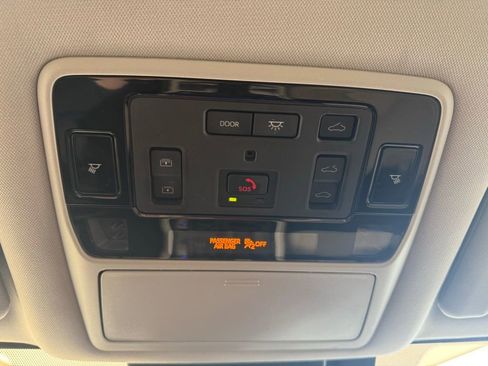 Used 2024 Toyota Grand Highlander Platinum image 47