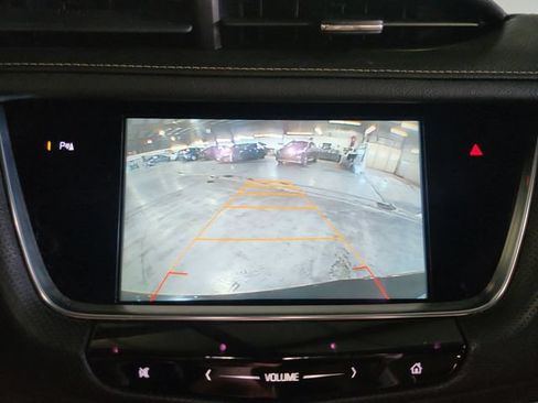 Used 2017 Cadillac XT5 FWD image 13