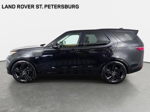 Used 2025 Land Rover Discovery Metropolitan Edition image 8