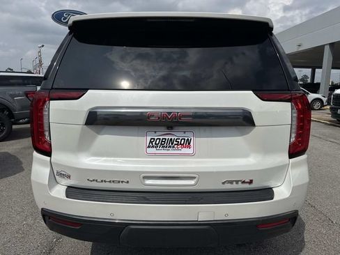 Used 2021 GMC Yukon XL AT4 w/ AT4 Premium Plus Package AWD/4WD image 6
