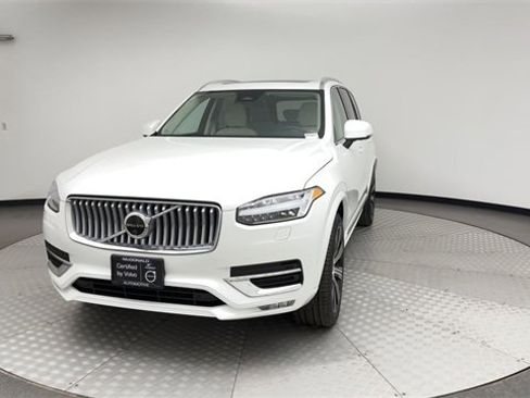 Certified 2025 Volvo XC90 B6 Plus w/ Protection Package Premier image 7