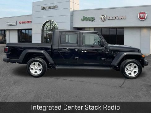 Used 2020 Jeep Gladiator Sport w/ Quick Order Package 24S AWD/4WD image 8
