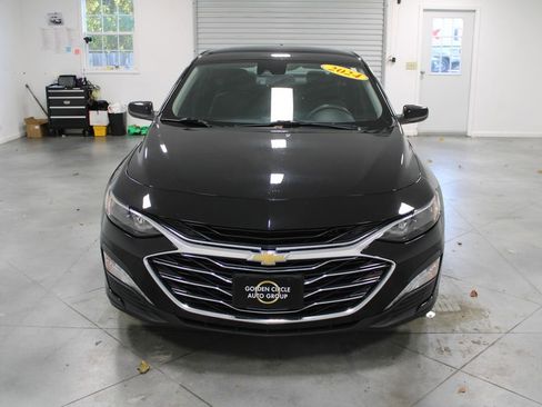 Used 2024 Chevrolet Malibu LT image 3