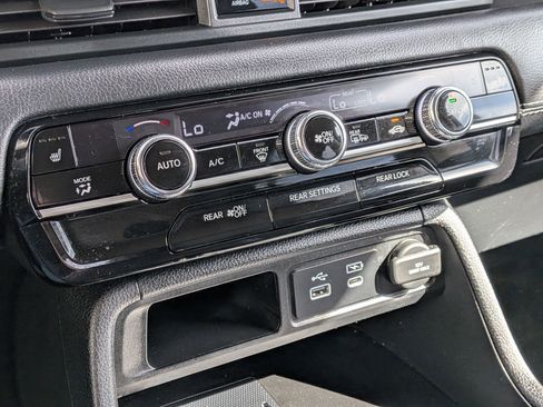 Used 2025 Honda Pilot EX-L image 23